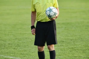 Care sunt cele mai controversate decizii de arbitraj din fotbal?