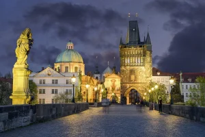 Care sunt cele mai fotogenice locuri ascunse din Praga, pe care nu le găsești în ghiduri?