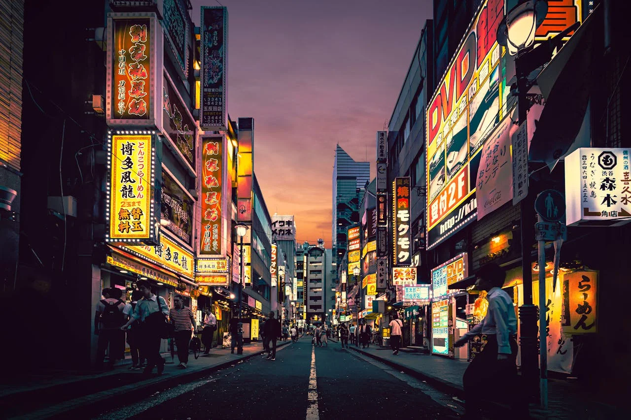 Ce aplicații să îți descarci pe telefon înainte să pleci în Japonia